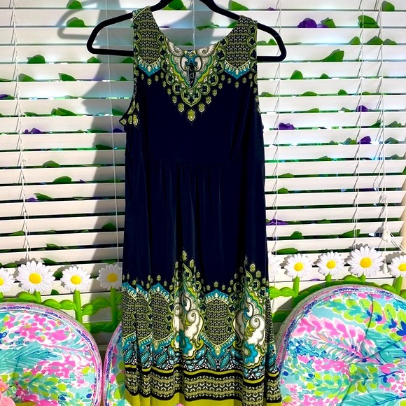 Apt. 9 Dresses & Skirts - APT. 9 black dress with blue and green trim & peekaboo tie back